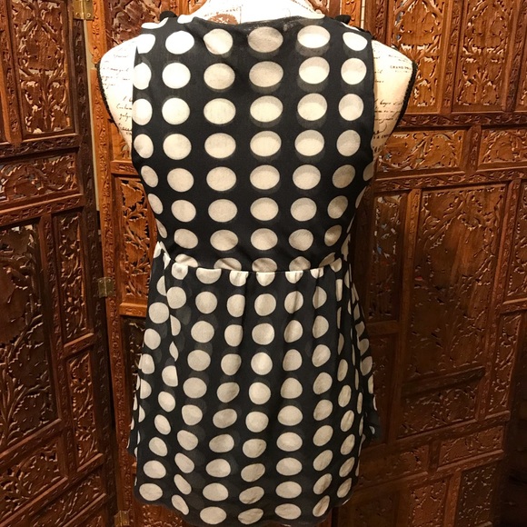 White House Black Market Black & White Top - Picture 3 of 6